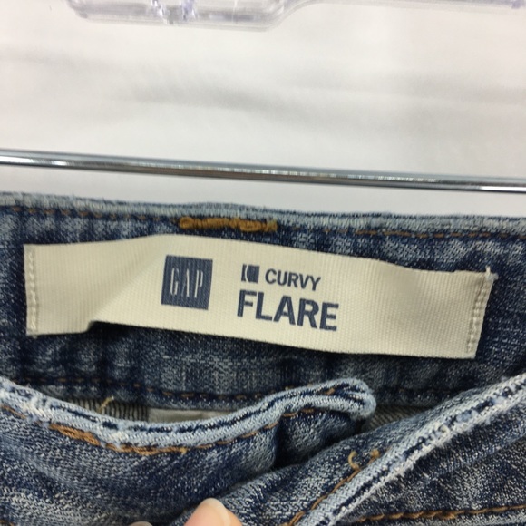 GAP | Curvy Flare Mid Rise Bootcut Jeans - Picture 5 of 6